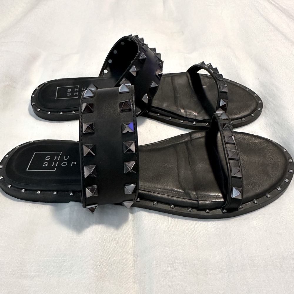 Women’s Black Studded Sandal Size 8.5